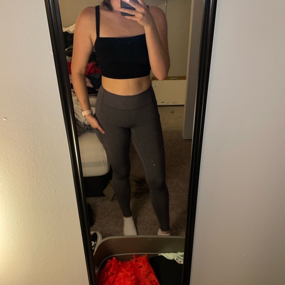 dark grey lululemon leggings! with pockets! - Picture 7 of 7